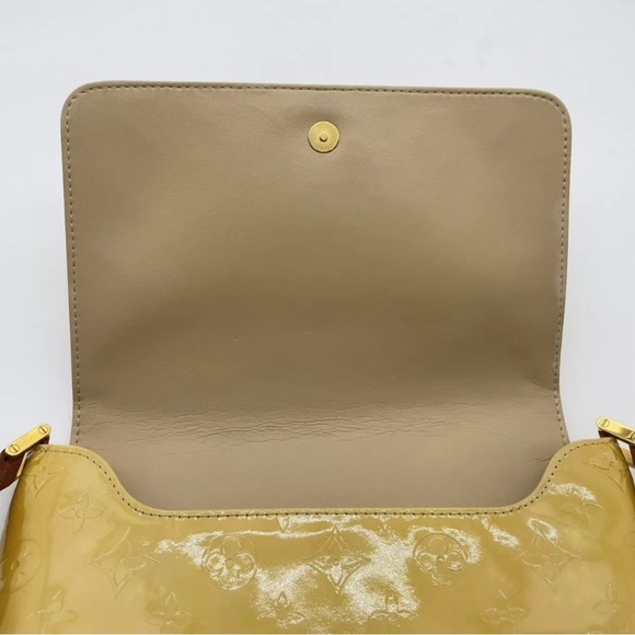 Louis Vuitton Vernis Yellow Thompson Stree - Picture 7 of 10